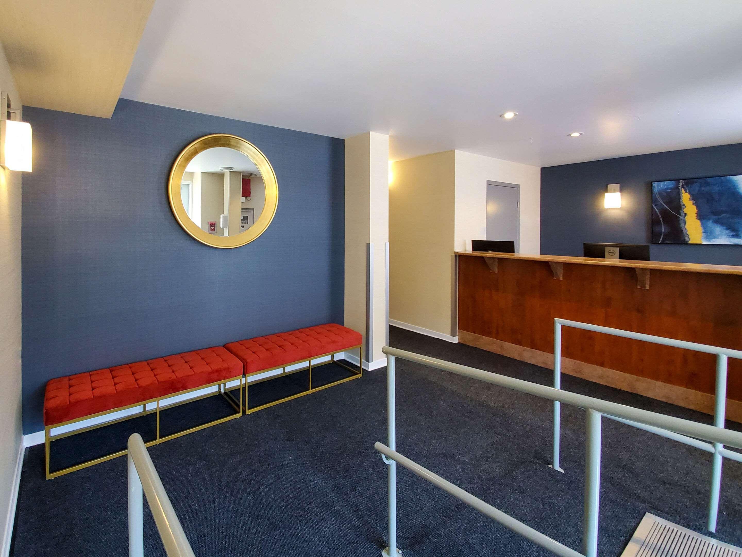 Econo Hotel Montréal